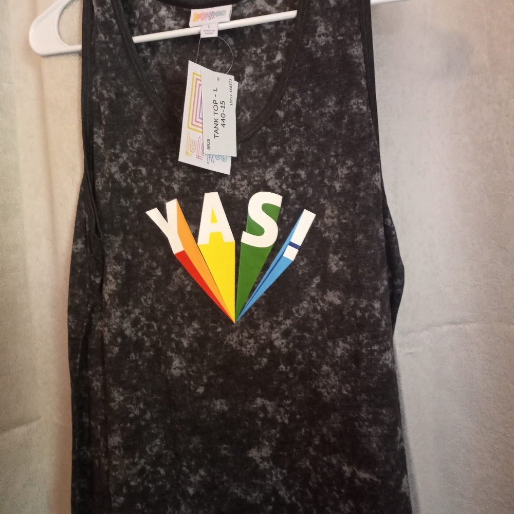 L and XL Women Tank - Picture 3 of 4
